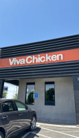 Viva Chicken outside