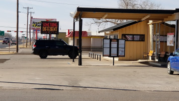 Something Different Grill-levelland outside