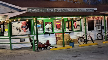 The Frosty 50’s Diner outside