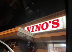 Nino's Pizza outside