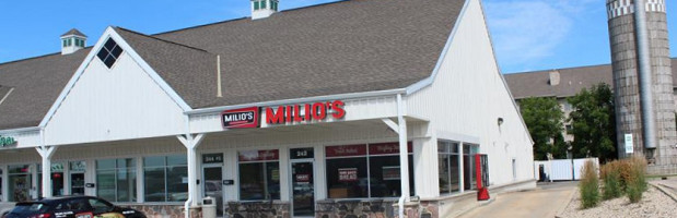 Milio's Sandwiches outside