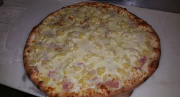 Mama Rosa's Pizza food