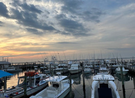 Sundays On The Bay outside