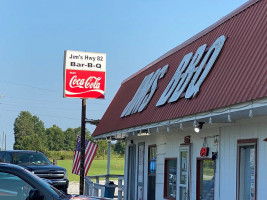 Jim's Highway 82 Barbecue outside