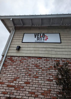 Velo Deli Pizzeria food