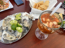 Ostioneria Colima food