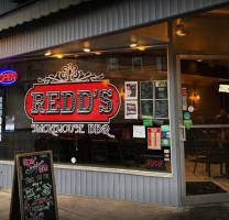 Redd's Smokehouse Bbq food