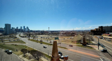 Hampton Inn Suites Denver-speer Boulevard outside