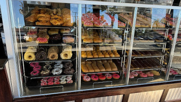 Winchell's Donut House food