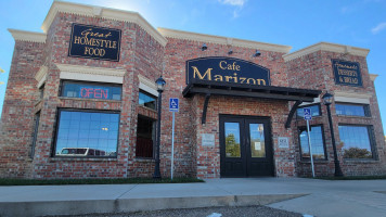 Cafe Marizon outside