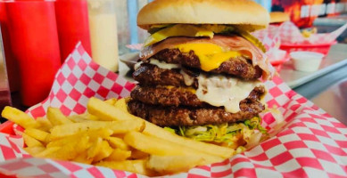 Big Daddy's Burgers food