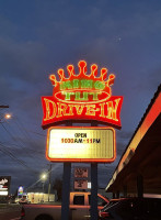 King Tut Drive-in outside