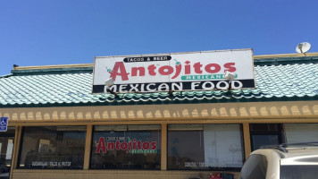 Antojitos Mexicanos food