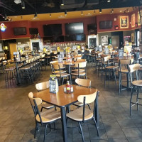 Buffalo Wild Wings Woodhaven food