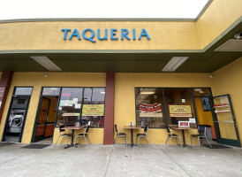 El Palenque Taqueria food