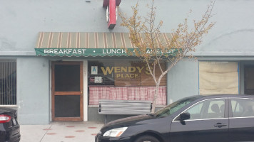 Wendy's Place outside