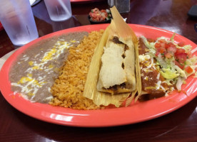 Ruby's Tamales Y Mas food