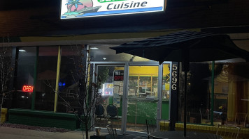 David's Jamaican Cuisine inside