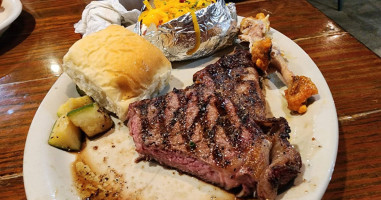 Beefmaster Steakhouse food