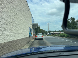 Dairy Queen Grill Chill outside