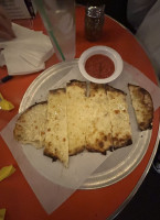 Spud's Pizza Parlor food