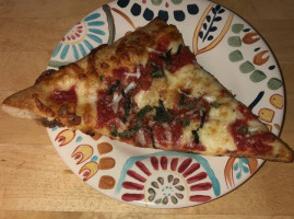 Luigi’s Pizza food