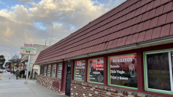 Guacamoles Mexican Food outside