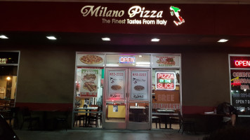 Milano Pizza food