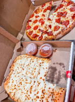 Tumby's Pizza food