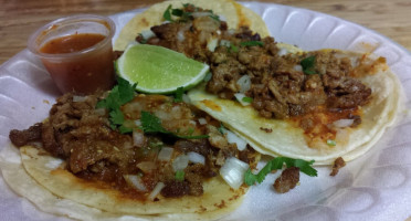 Tacos El Tapatio food