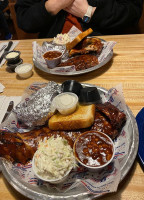 Michelbob's Ribs food