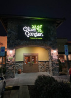 Olive Garden food