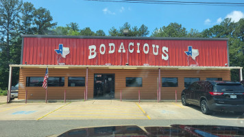 Bodacious -b-q outside