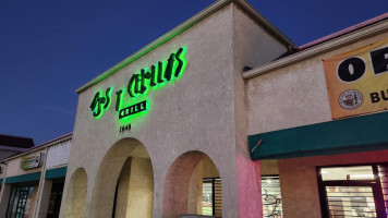 Ajos Y Cebollas Mexican food