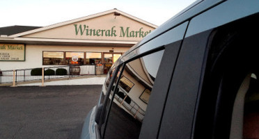 Winerak outside