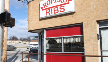 Roper's Ribs food