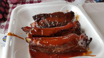 Roper's Ribs food