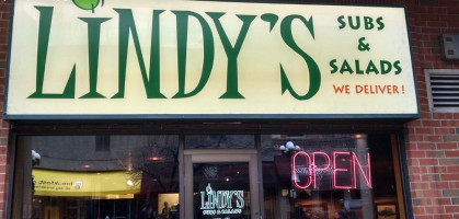 Lindy's Subs Salads Onalaska food