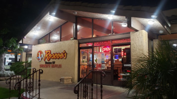 Roscoe's House Of Chicken And Waffles outside