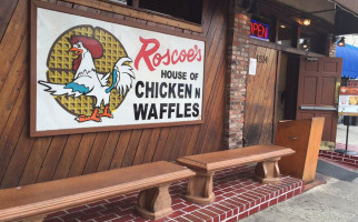 Roscoe's House Of Chicken And Waffles food