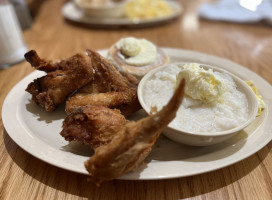 Roscoe's House Of Chicken And Waffles food