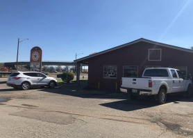 Johnny Reb's Dixie Cafe outside