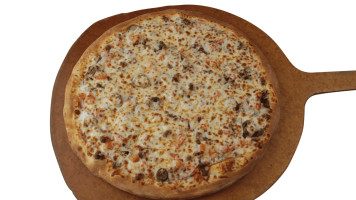 Tumby's Pizza food