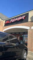 Pizza Hut outside