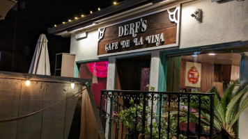 Derf's Café outside