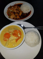 Meun Fan Thai Cafe food