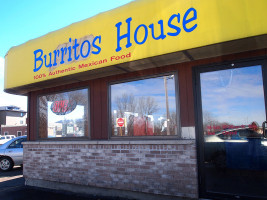 Burritos House food