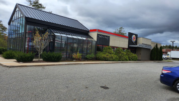 Burger King outside