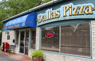 Dallas Pizza inside