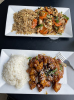 Ni Asian Kitchen food